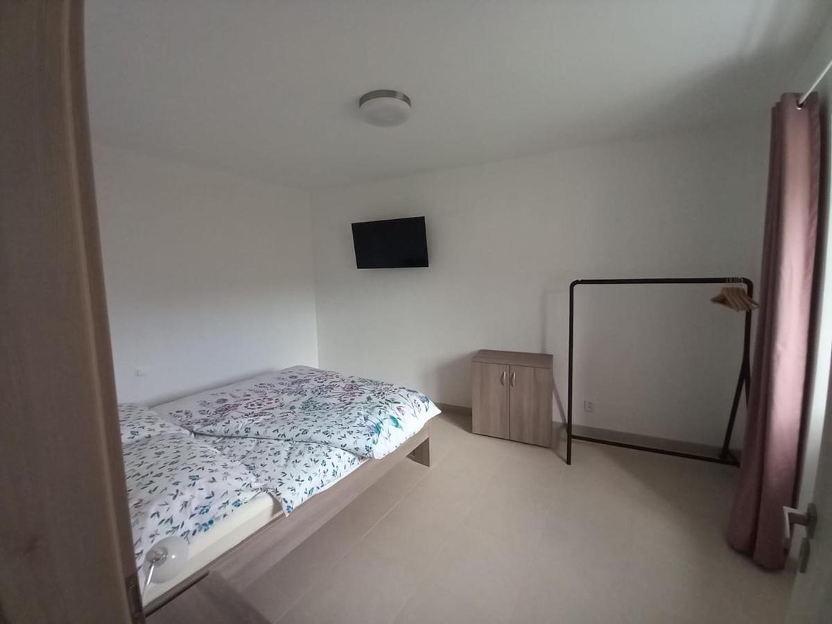 Penzion U Strejcku Veselí nad Lužnicí Bagian luar foto