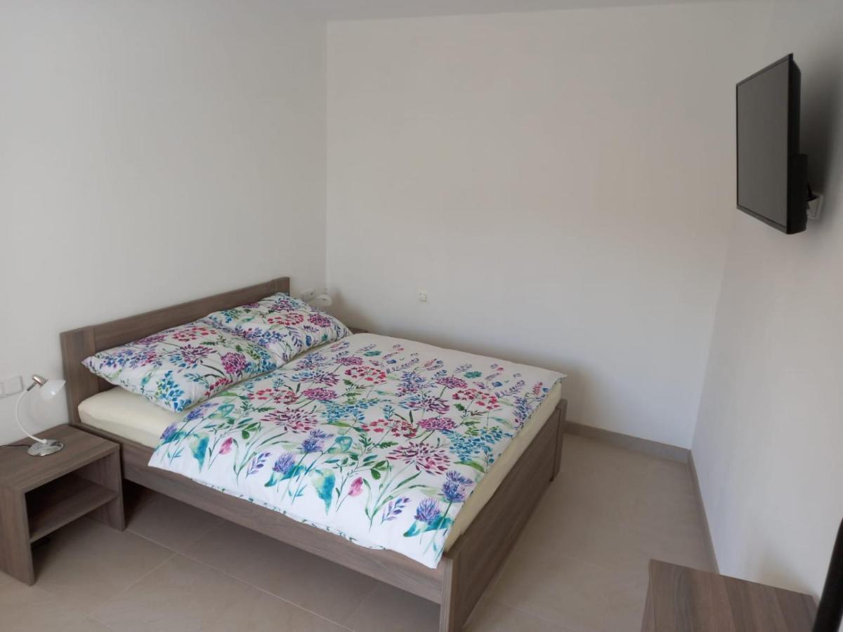 Penzion U Strejcku Veselí nad Lužnicí Bagian luar foto
